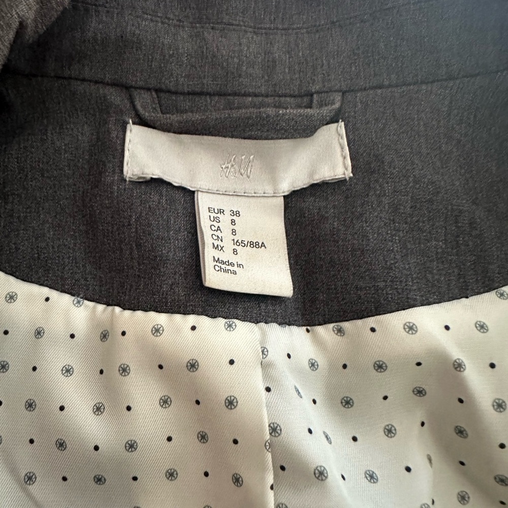 H&M Gray One Button Two Pocket Blazer Size 8 - Picture 6 of 7